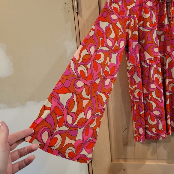 VENUS top - Picture 3 of 7